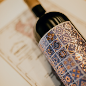 1808 Field Blend Douro Tinto — vinho tinto do Douro criado por Hélder Cunha. Estruturado, elegante e de castas tradicionais.