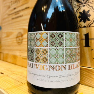 1808 Sauvignon Blanc Beira Interior — vinho branco fresco e elegante de Hélder Cunha Winemaker, expressão autêntica do terroir português